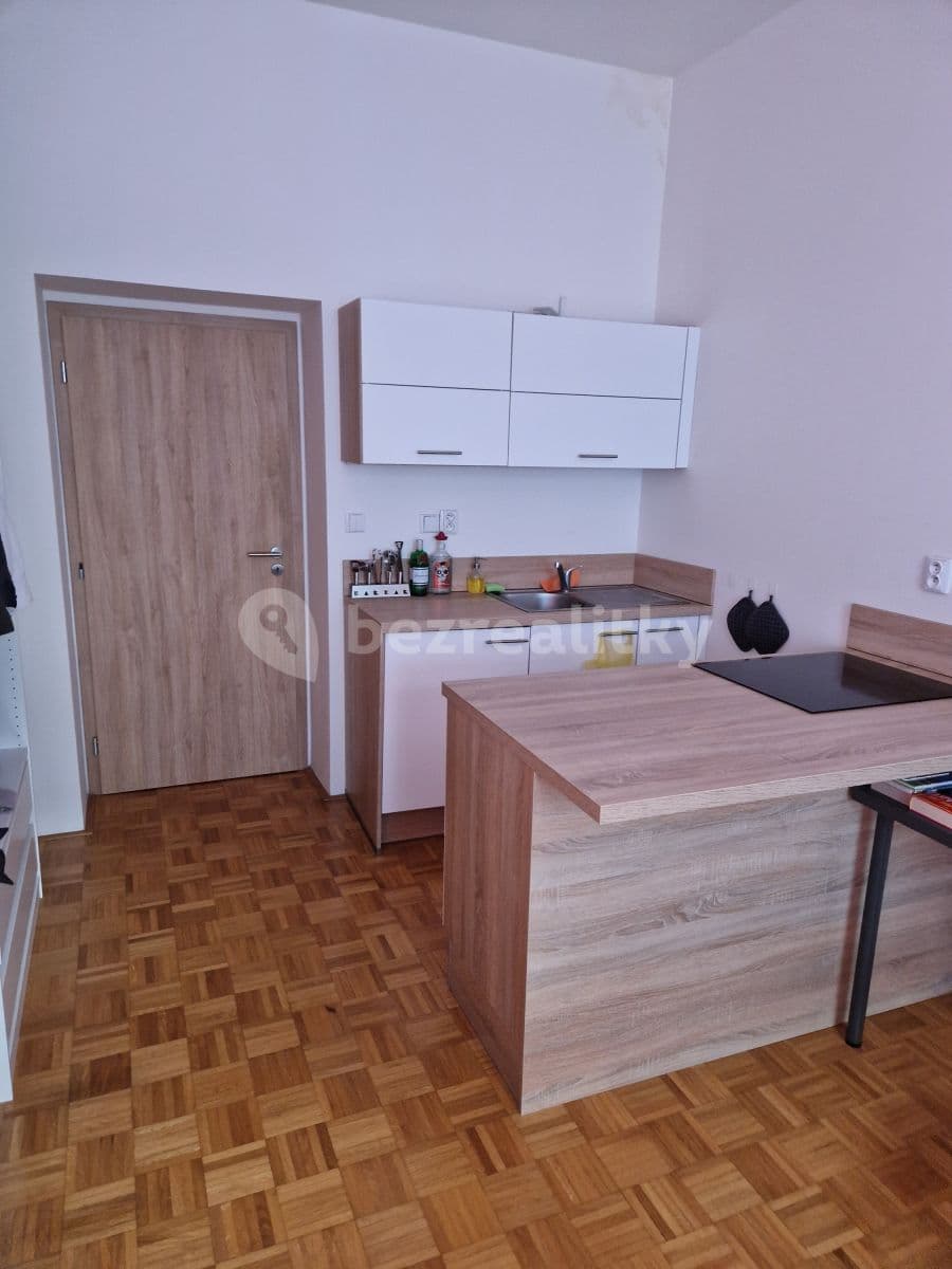 Prenájom bytu Garsoniéra 29 m², Moskevská, Praha, Praha Prenájom bytu Garsoniéra 29 m², Moskevská, Praha, Praha