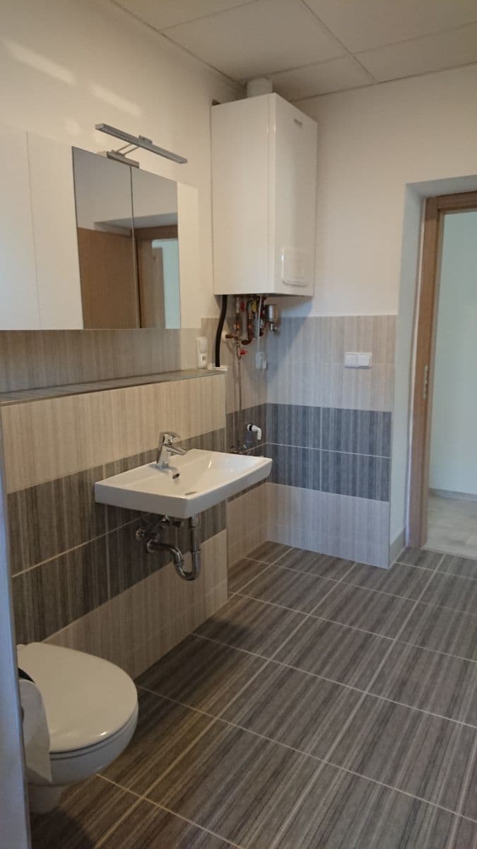 Prenájom bytu 3-izbový 86 m², Verdunská, Ostrava, Moravskoslezský kraj Prenájom bytu 3-izbový 86 m², Verdunská, Ostrava, Moravskoslezský kraj