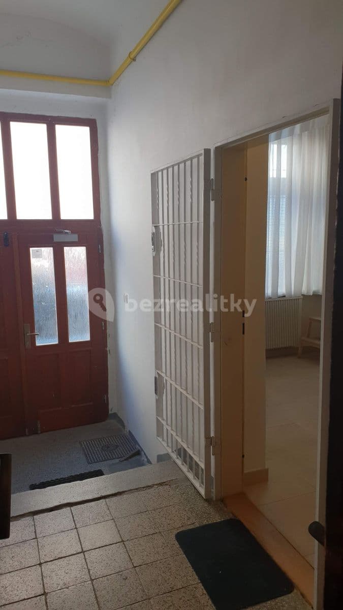 Prenájom bytu 1-izbový 30 m², Turnovská, Praha, Praha Prenájom bytu 1-izbový 30 m², Turnovská, Praha, Praha