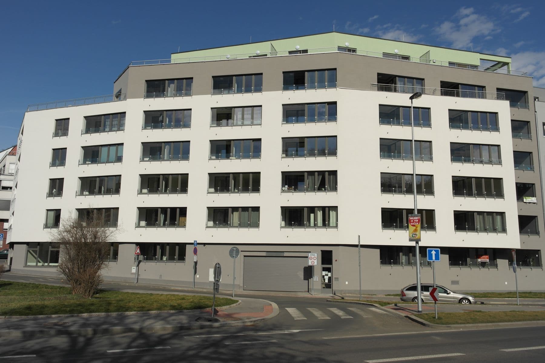 Prenájom bytu 2-izbový 58 m², Pod radnicí, Praha, Praha Prenájom bytu 2-izbový 58 m², Pod radnicí, Praha, Praha