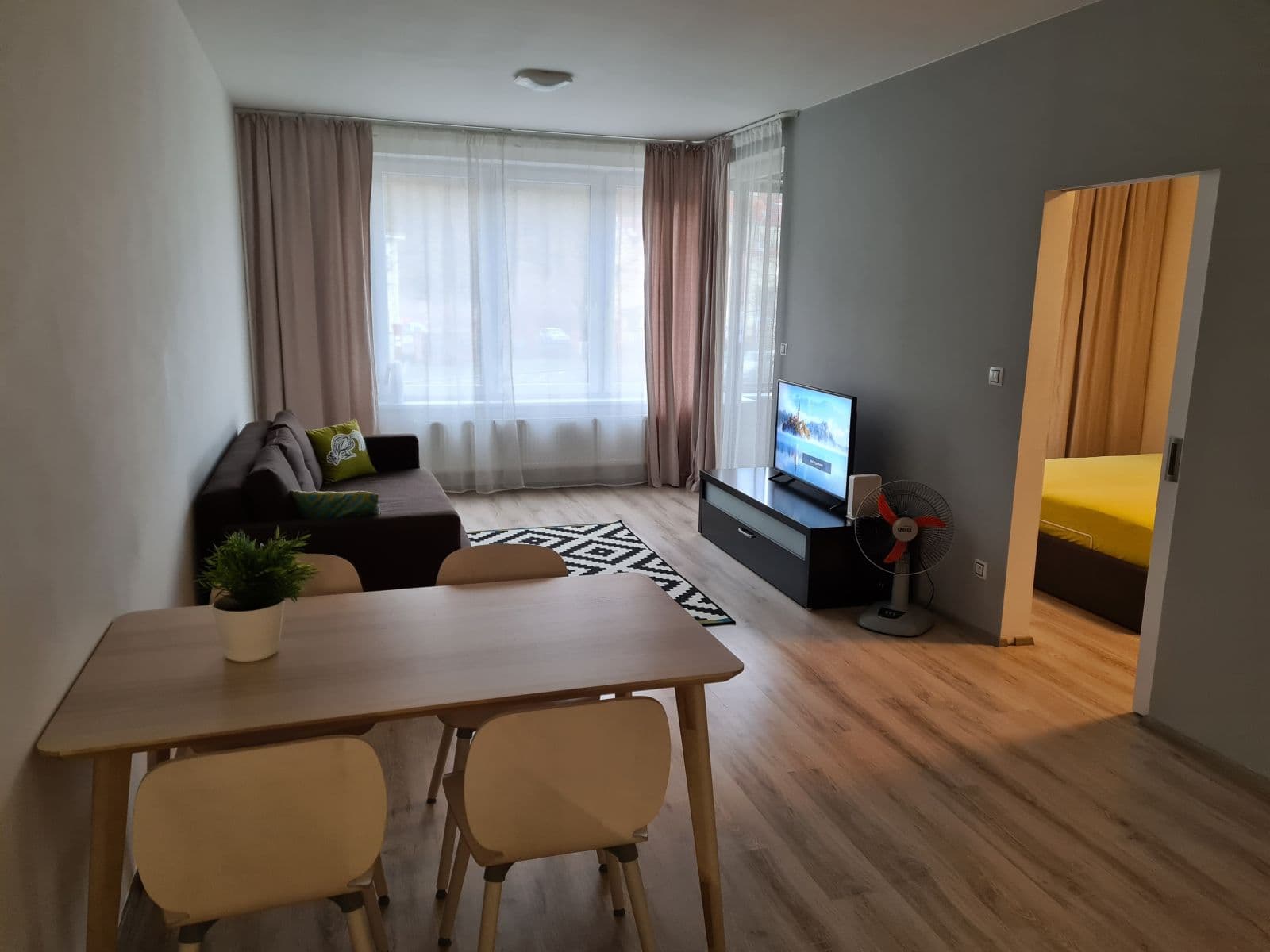 Prenájom bytu 2-izbový 58 m², Pod radnicí, Praha, Praha Prenájom bytu 2-izbový 58 m², Pod radnicí, Praha, Praha