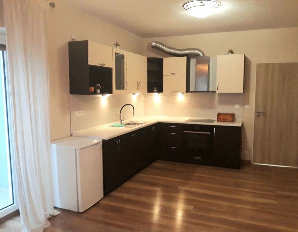 Predaj bytu 3-izbový 63 m², Armádní, Milovice, Středočeský kraj Predaj bytu 3-izbový 63 m², Armádní, Milovice, Středočeský kraj