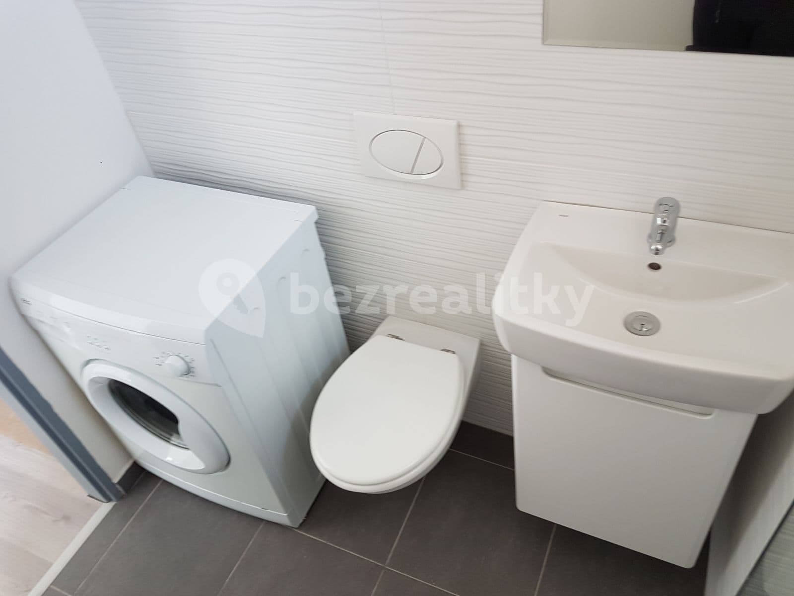 Prenájom bytu 1-izbový 29 m², Baarova, Praha, Praha Prenájom bytu 1-izbový 29 m², Baarova, Praha, Praha