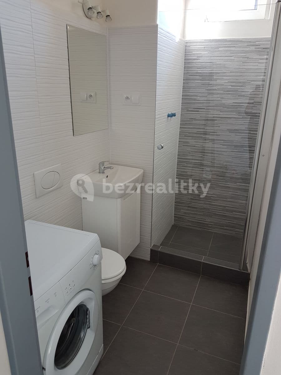 Prenájom bytu 1-izbový 29 m², Baarova, Praha, Praha Prenájom bytu 1-izbový 29 m², Baarova, Praha, Praha