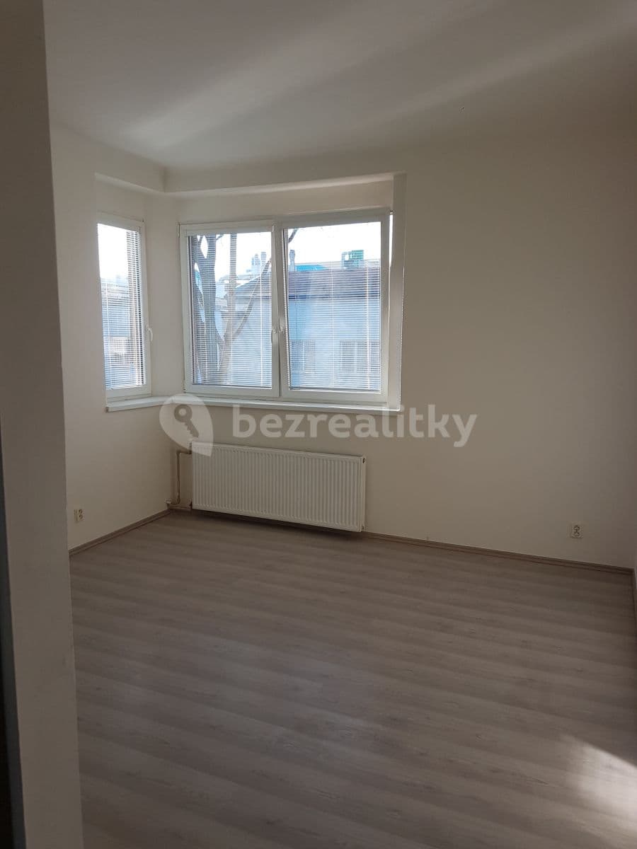 Prenájom bytu 1-izbový 29 m², Baarova, Praha, Praha Prenájom bytu 1-izbový 29 m², Baarova, Praha, Praha