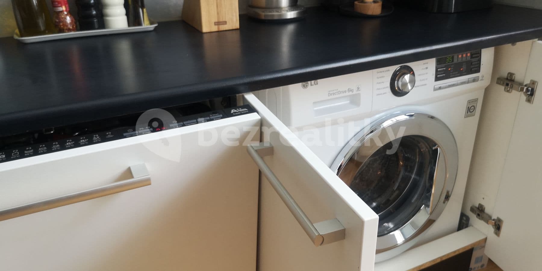 Prenájom bytu 2-izbový 55 m², Krčská, Praha, Praha Prenájom bytu 2-izbový 55 m², Krčská, Praha, Praha