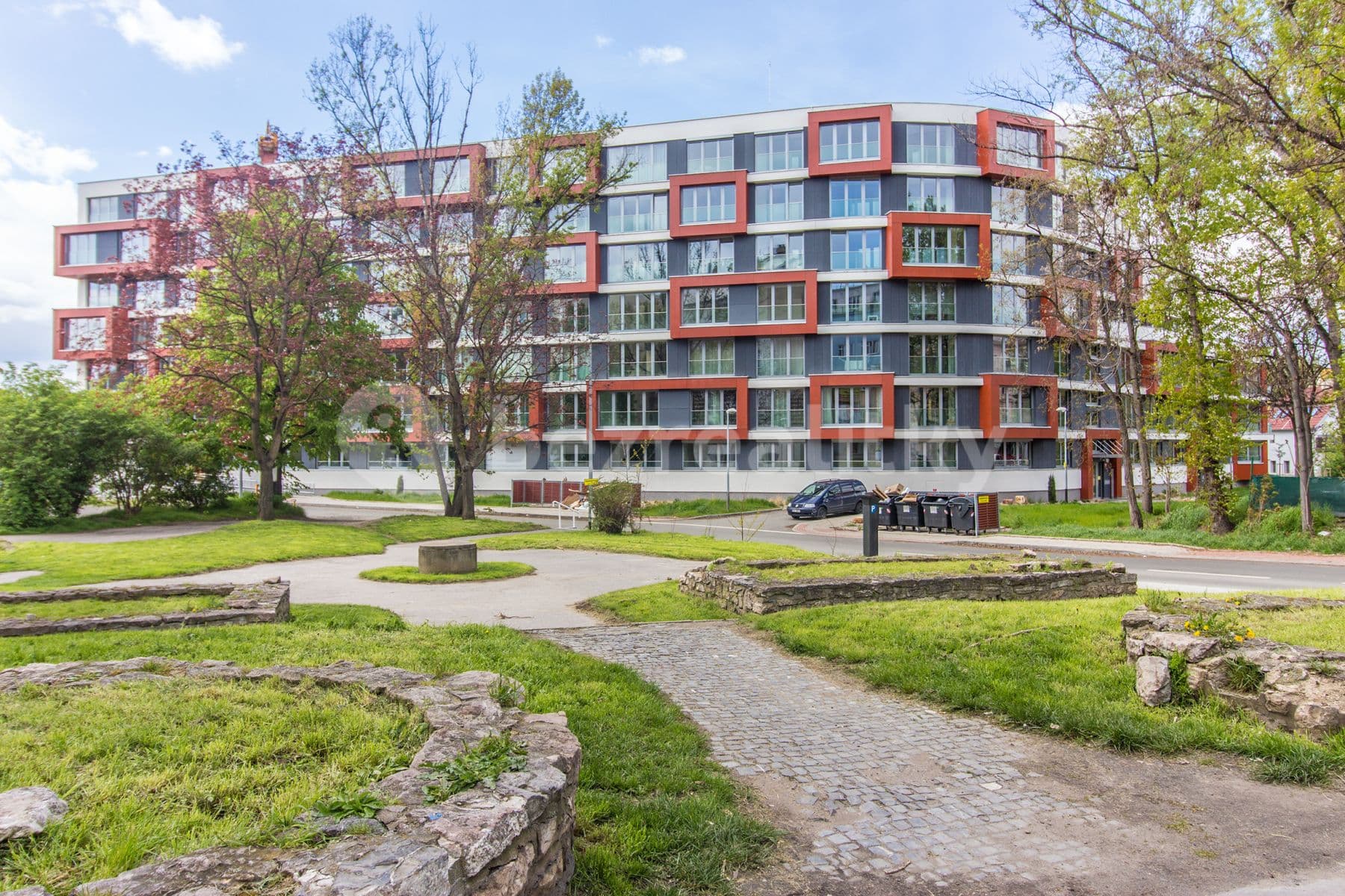 Prenájom garáže 12 m², Vojenova, Praha, Praha Prenájom garáže 12 m², Vojenova, Praha, Praha
