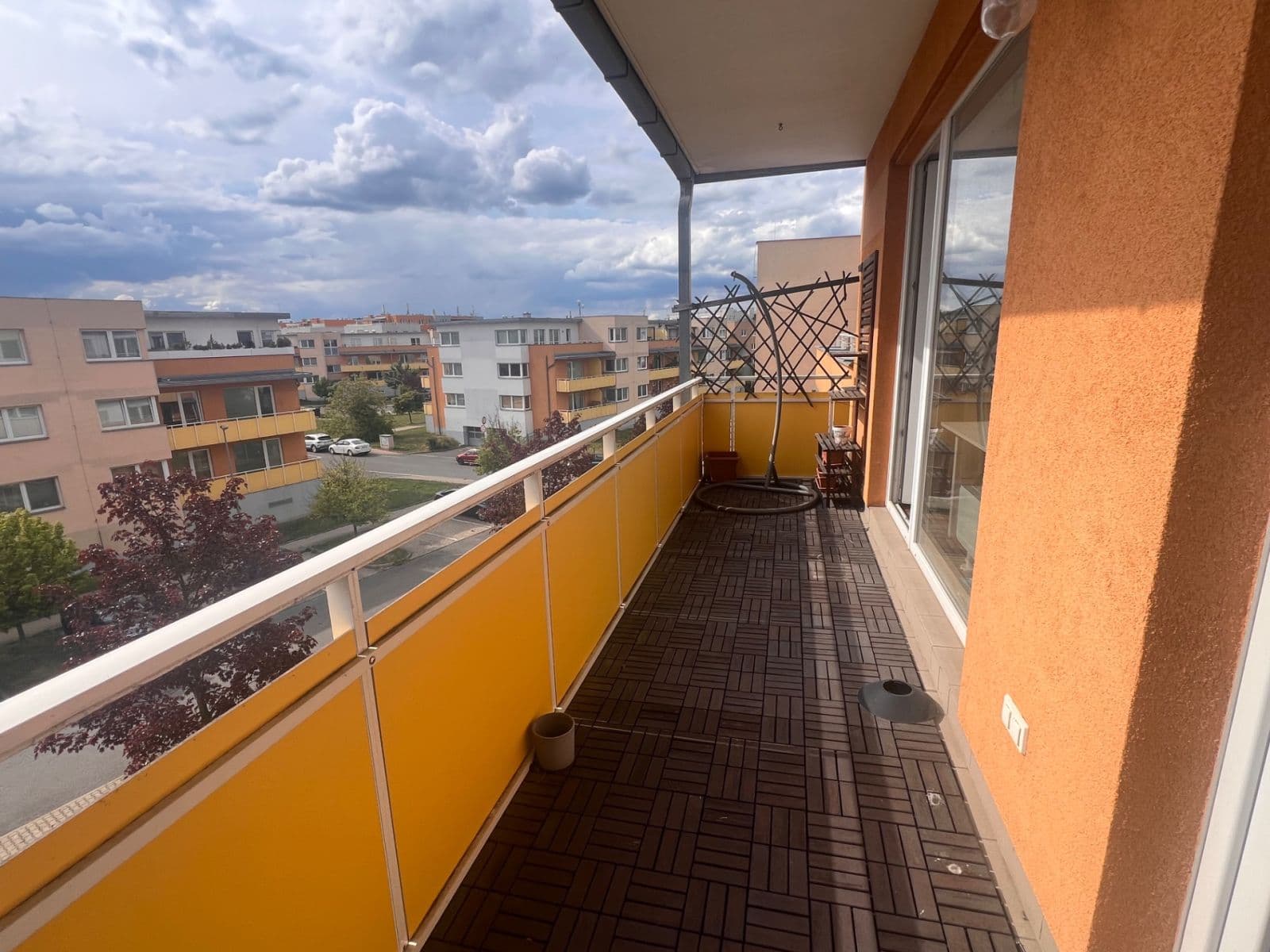 Prenájom bytu 3-izbový 78 m², Sicherova, Praha, Praha Prenájom bytu 3-izbový 78 m², Sicherova, Praha, Praha