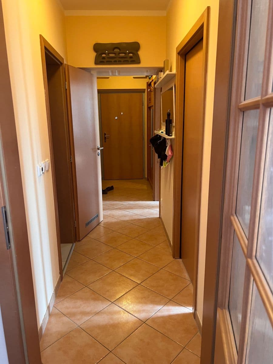 Prenájom bytu 3-izbový 78 m², Sicherova, Praha, Praha Prenájom bytu 3-izbový 78 m², Sicherova, Praha, Praha