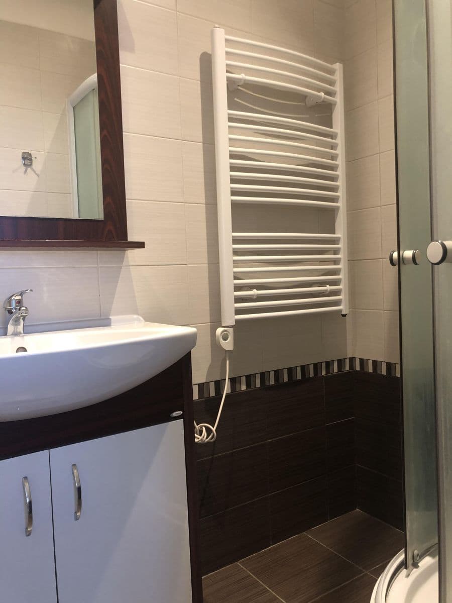 Prenájom bytu 2-izbový 42 m², Kozí, Praha, Praha Prenájom bytu 2-izbový 42 m², Kozí, Praha, Praha