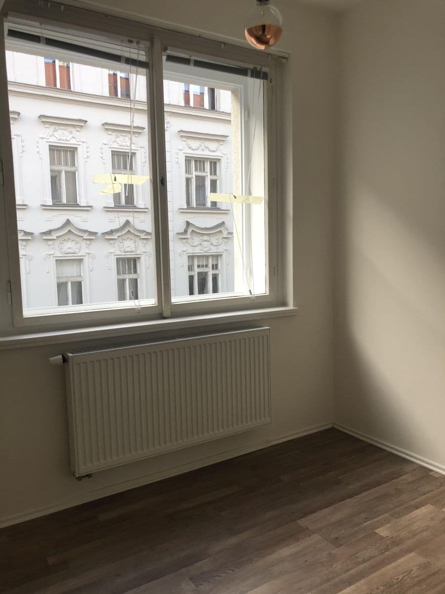 Prenájom bytu 2-izbový 42 m², Kozí, Praha, Praha Prenájom bytu 2-izbový 42 m², Kozí, Praha, Praha