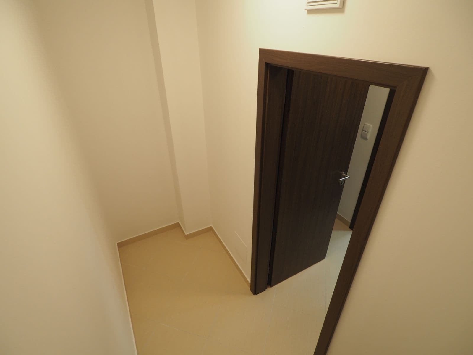 Prenájom bytu 2-izbový 59 m², Zakšínská, Praha, Praha Prenájom bytu 2-izbový 59 m², Zakšínská, Praha, Praha