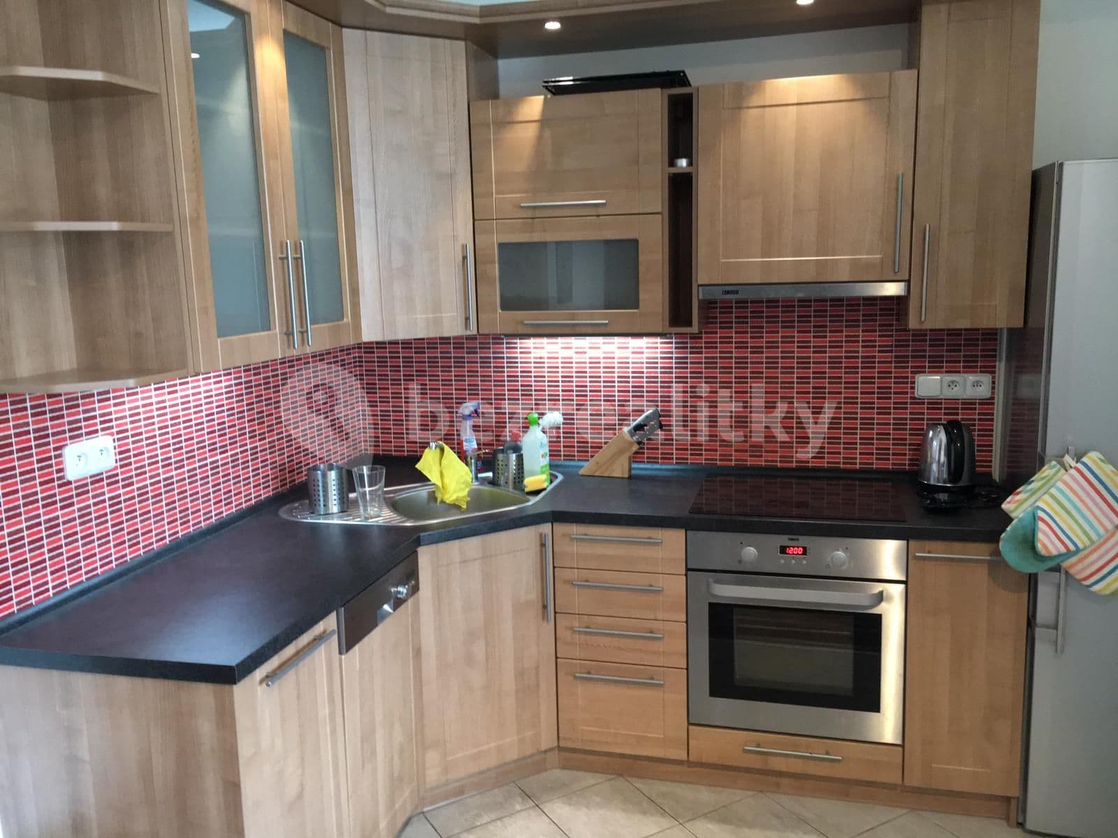 Prenájom bytu 2-izbový 47 m², Viklefova, Praha, Praha Prenájom bytu 2-izbový 47 m², Viklefova, Praha, Praha