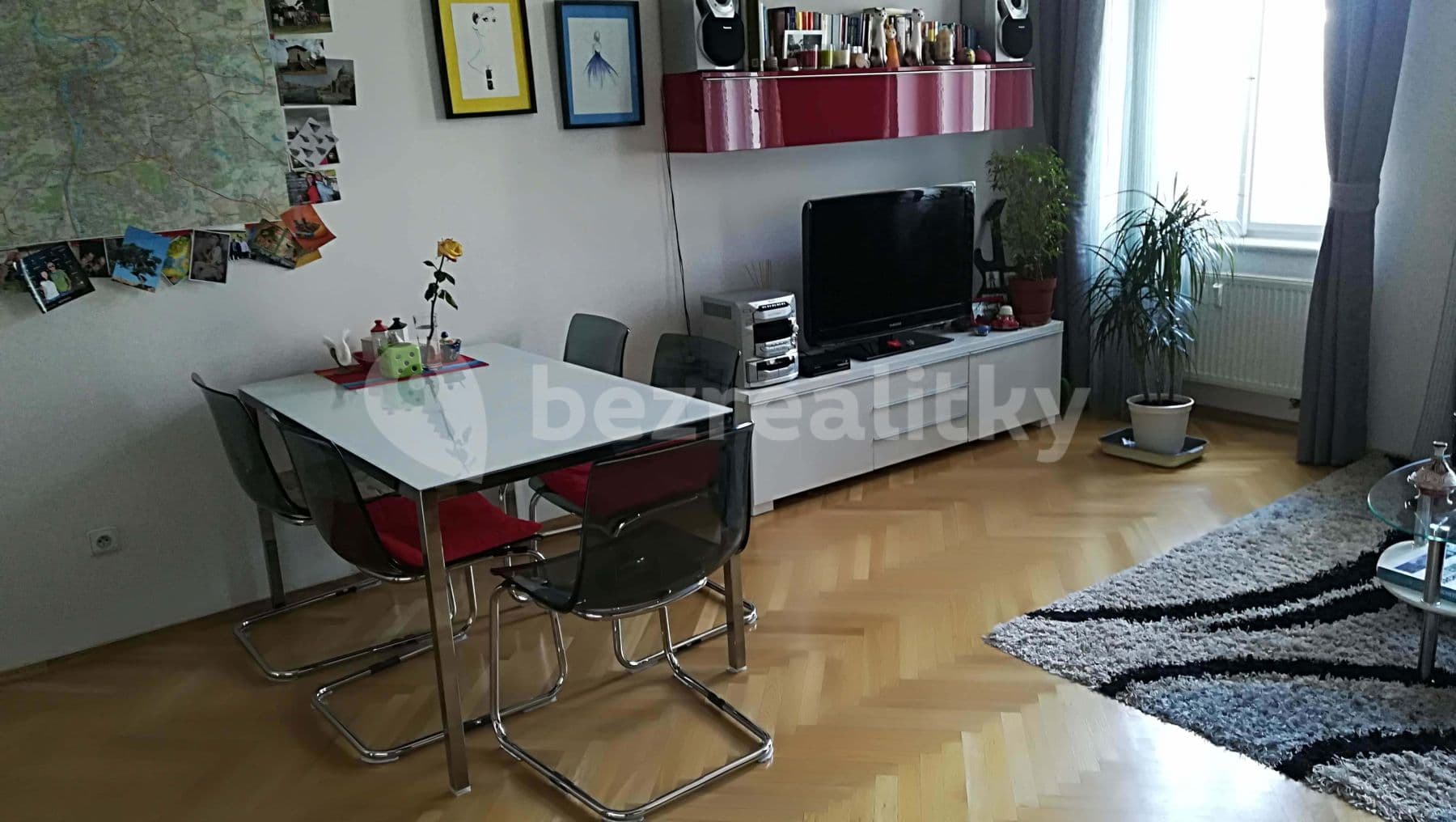 Prenájom bytu 2-izbový 53 m², Arbesovo náměstí, Praha, Praha Prenájom bytu 2-izbový 53 m², Arbesovo náměstí, Praha, Praha