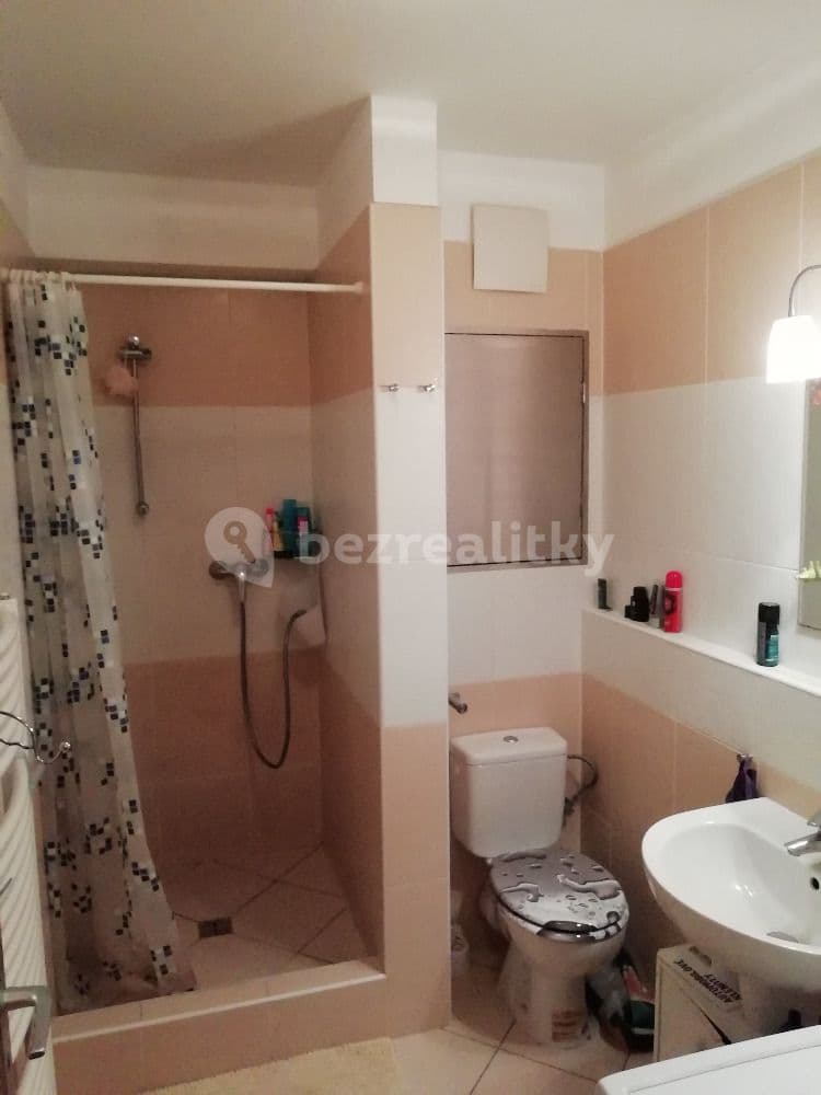 Prenájom bytu 1-izbový 30 m², Švehlova, Praha, Praha Prenájom bytu 1-izbový 30 m², Švehlova, Praha, Praha