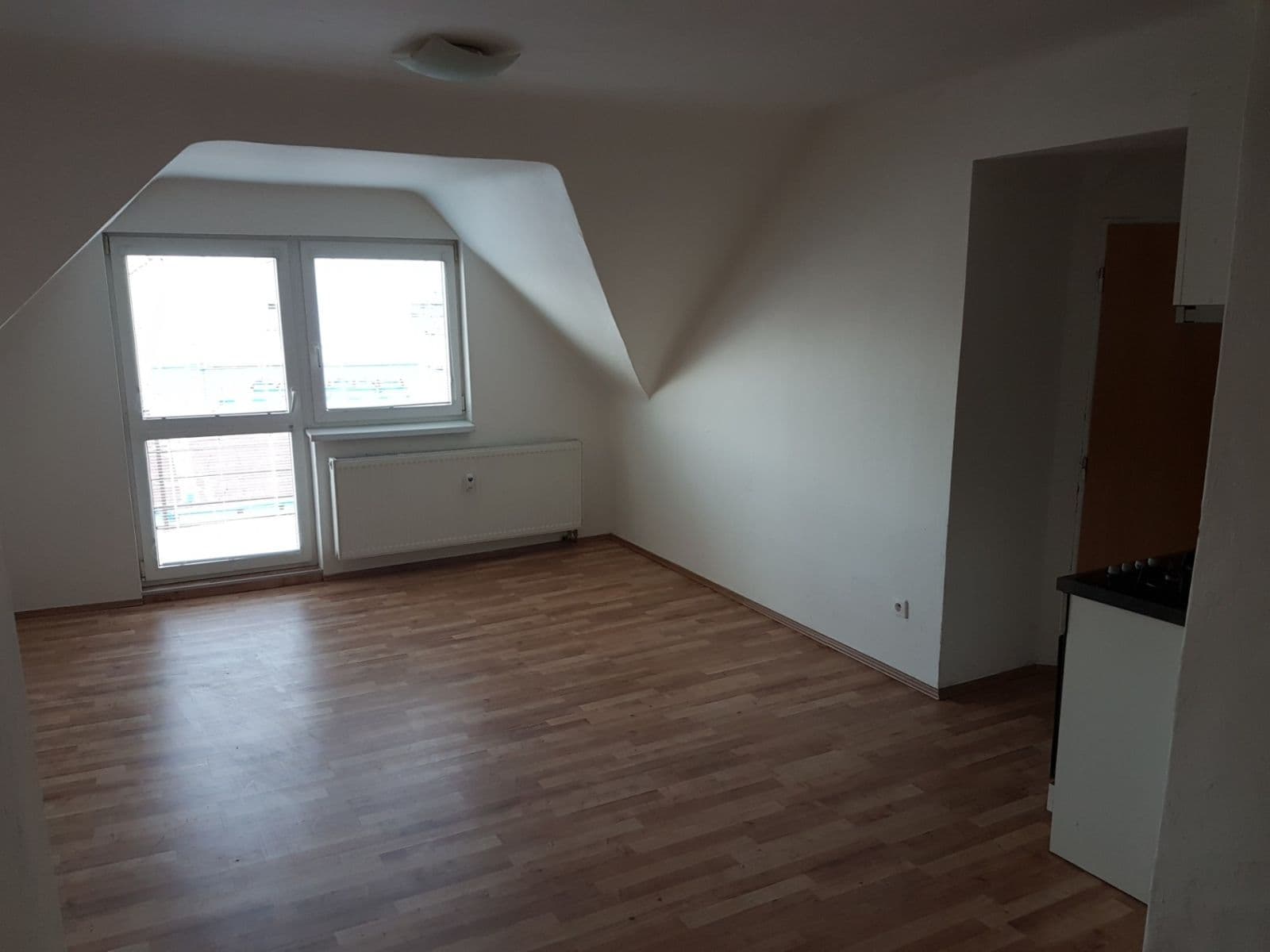 Prenájom bytu 3-izbový 66 m², Baarova, Praha, Praha Prenájom bytu 3-izbový 66 m², Baarova, Praha, Praha