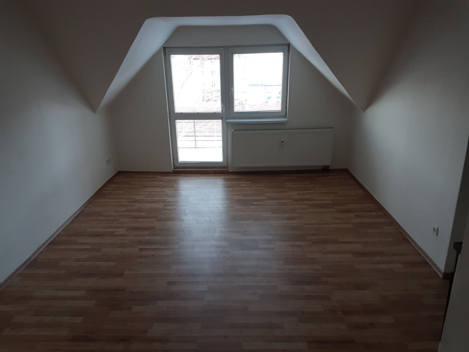 Prenájom bytu 3-izbový 66 m², Baarova, Praha, Praha Prenájom bytu 3-izbový 66 m², Baarova, Praha, Praha