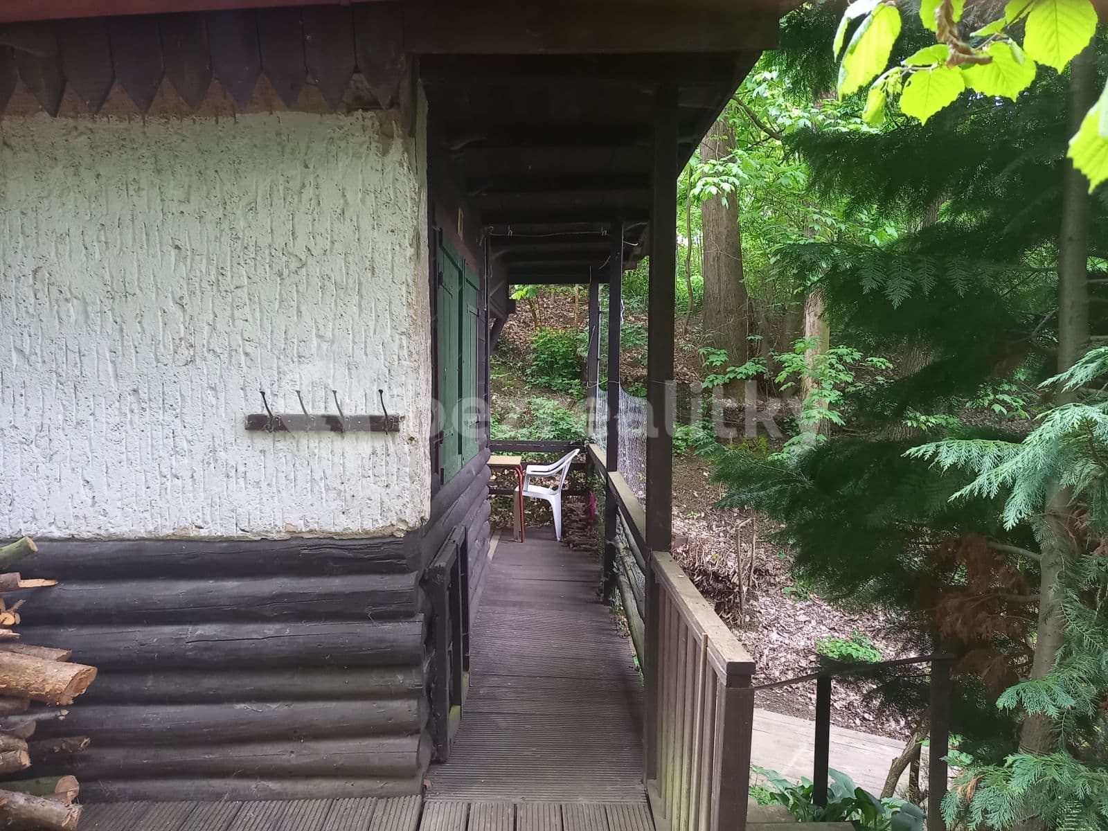 Predaj rekreačného objektu 26 m², pozemek 556 m², Chocerady, Středočeský kraj Predaj rekreačného objektu 26 m², pozemek 556 m², Chocerady, Středočeský kraj