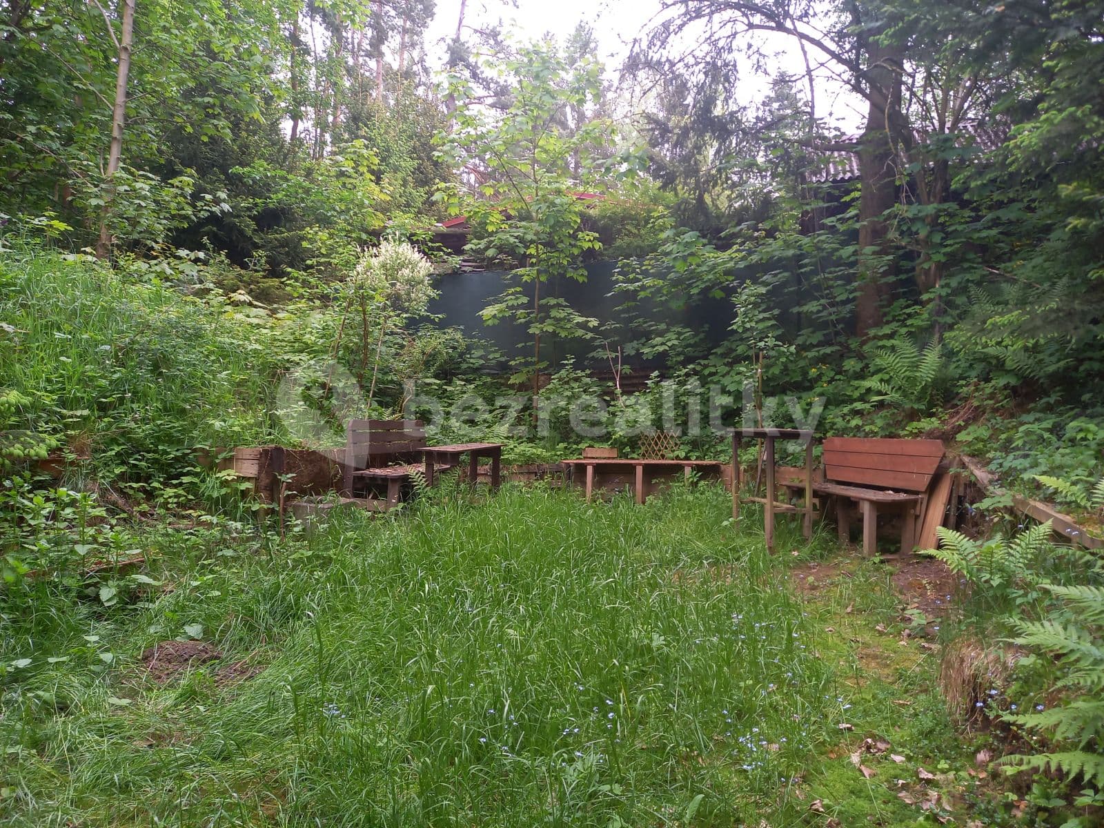 Predaj rekreačného objektu 26 m², pozemek 556 m², Chocerady, Středočeský kraj Predaj rekreačného objektu 26 m², pozemek 556 m², Chocerady, Středočeský kraj