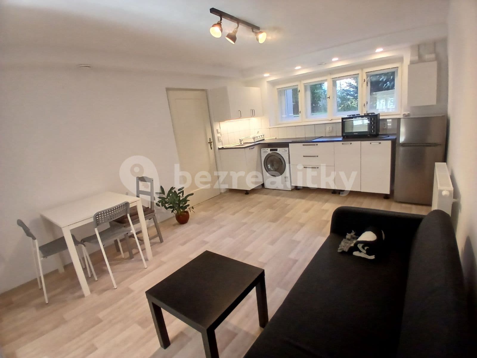 Prenájom bytu 3-izbový 70 m², Čihákova, Poděbrady, Středočeský kraj Prenájom bytu 3-izbový 70 m², Čihákova, Poděbrady, Středočeský kraj