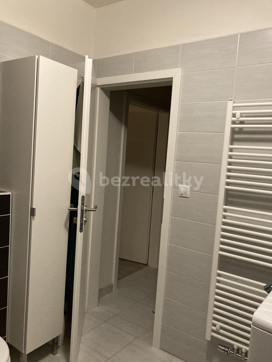 Prenájom bytu 2-izbový 59 m², Poděbradova, Plzeň, Plzeňský kraj Prenájom bytu 2-izbový 59 m², Poděbradova, Plzeň, Plzeňský kraj