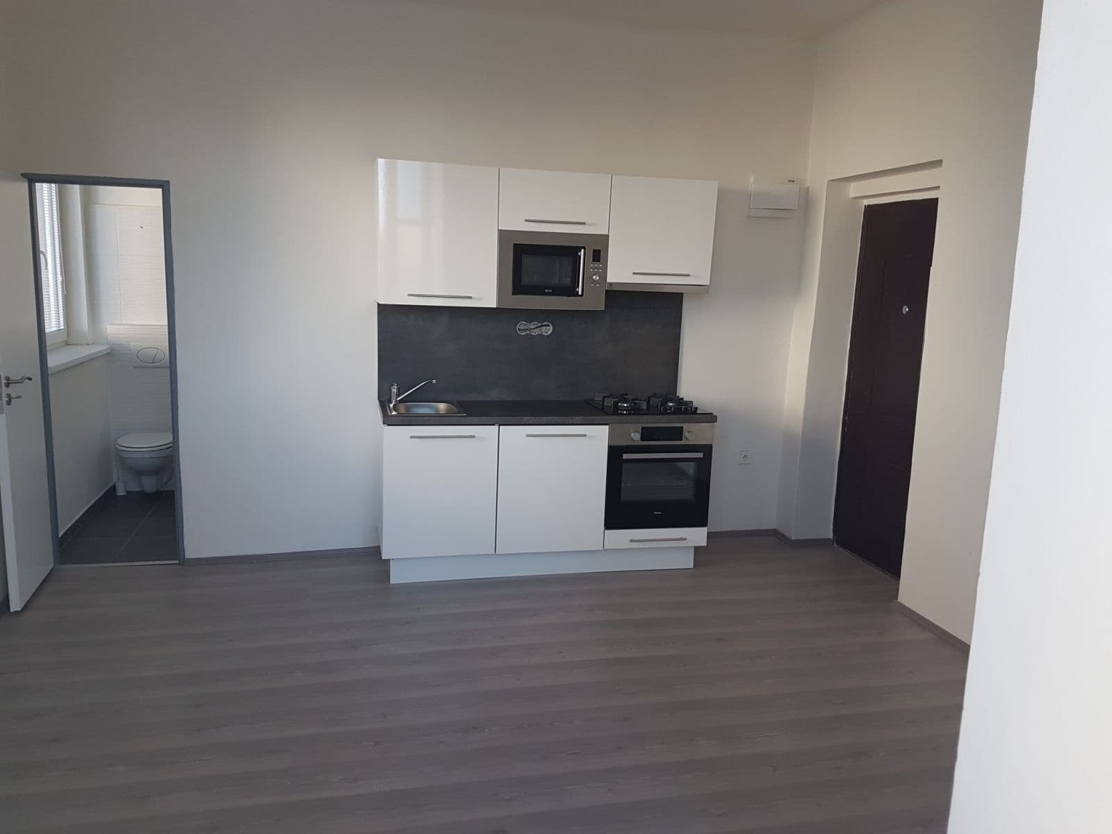 Prenájom bytu 1-izbový 29 m², Baarova, Praha, Praha Prenájom bytu 1-izbový 29 m², Baarova, Praha, Praha