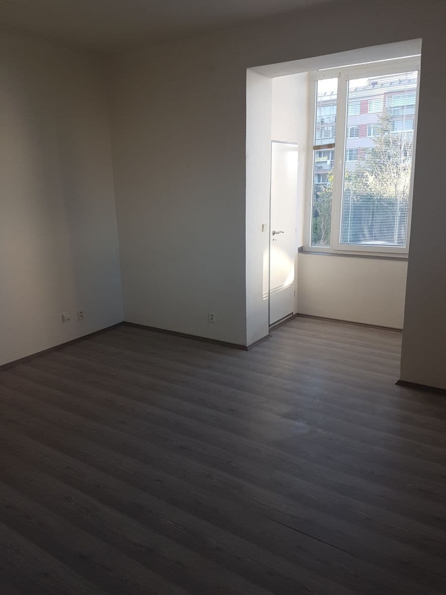 Prenájom bytu 1-izbový 29 m², Baarova, Praha, Praha Prenájom bytu 1-izbový 29 m², Baarova, Praha, Praha
