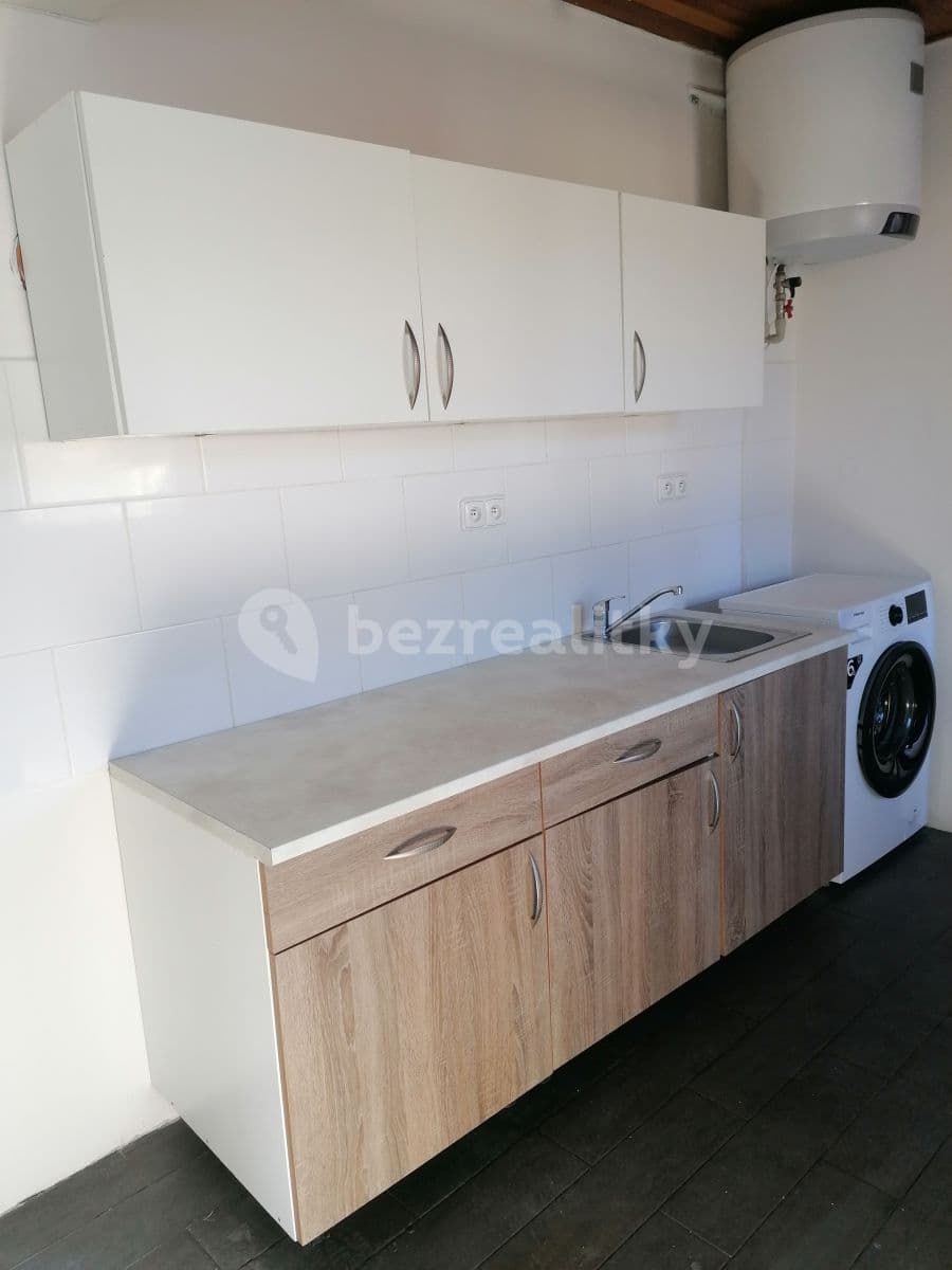 Prenájom domu 68 m², pozemek 148 m², Jalubí, Zlínský kraj Prenájom domu 68 m², pozemek 148 m², Jalubí, Zlínský kraj