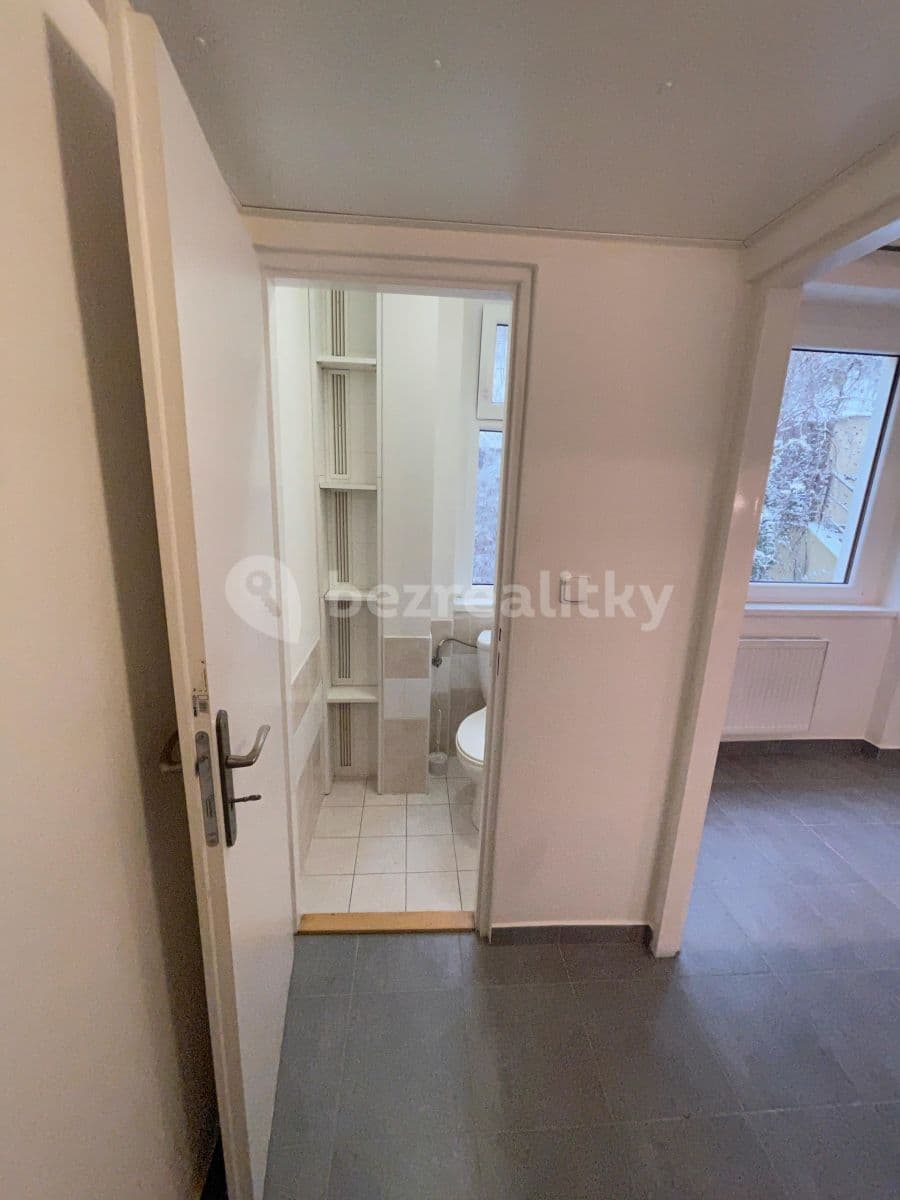 Prenájom bytu Garsoniéra 14 m², Pod Kesnerkou, Praha, Praha Prenájom bytu Garsoniéra 14 m², Pod Kesnerkou, Praha, Praha