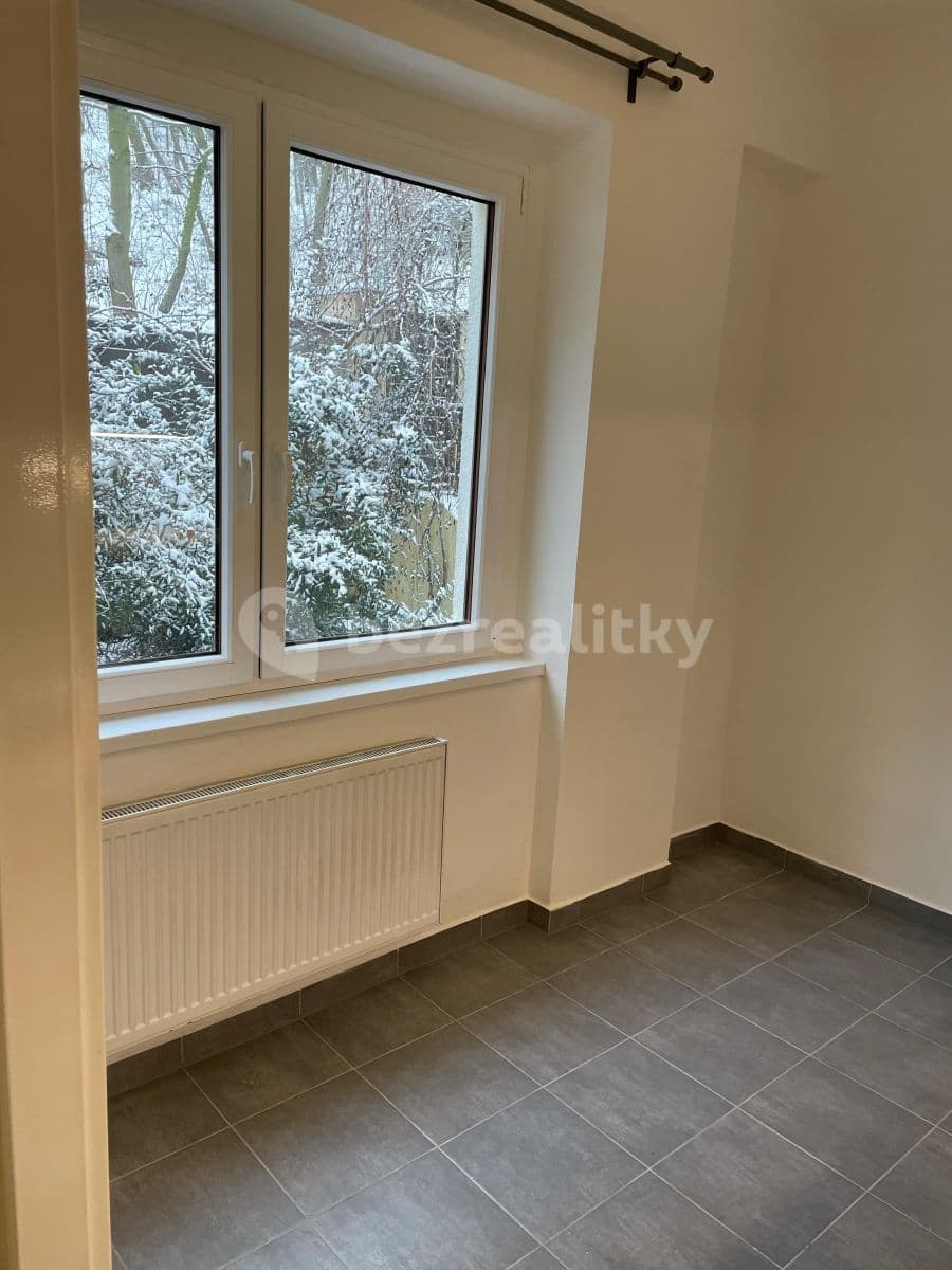 Prenájom bytu Garsoniéra 14 m², Pod Kesnerkou, Praha, Praha Prenájom bytu Garsoniéra 14 m², Pod Kesnerkou, Praha, Praha