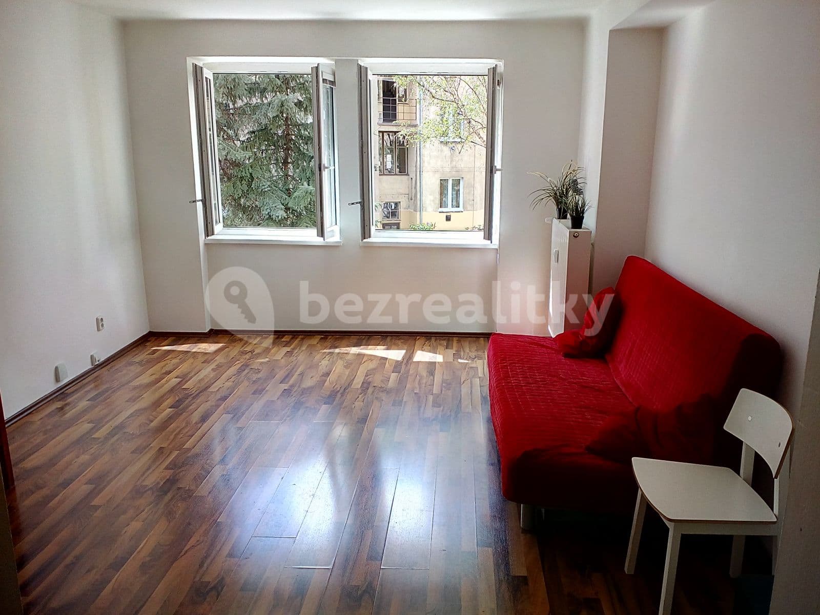 Prenájom bytu 1-izbový 32 m², Na Rokytce, Praha, Praha Prenájom bytu 1-izbový 32 m², Na Rokytce, Praha, Praha