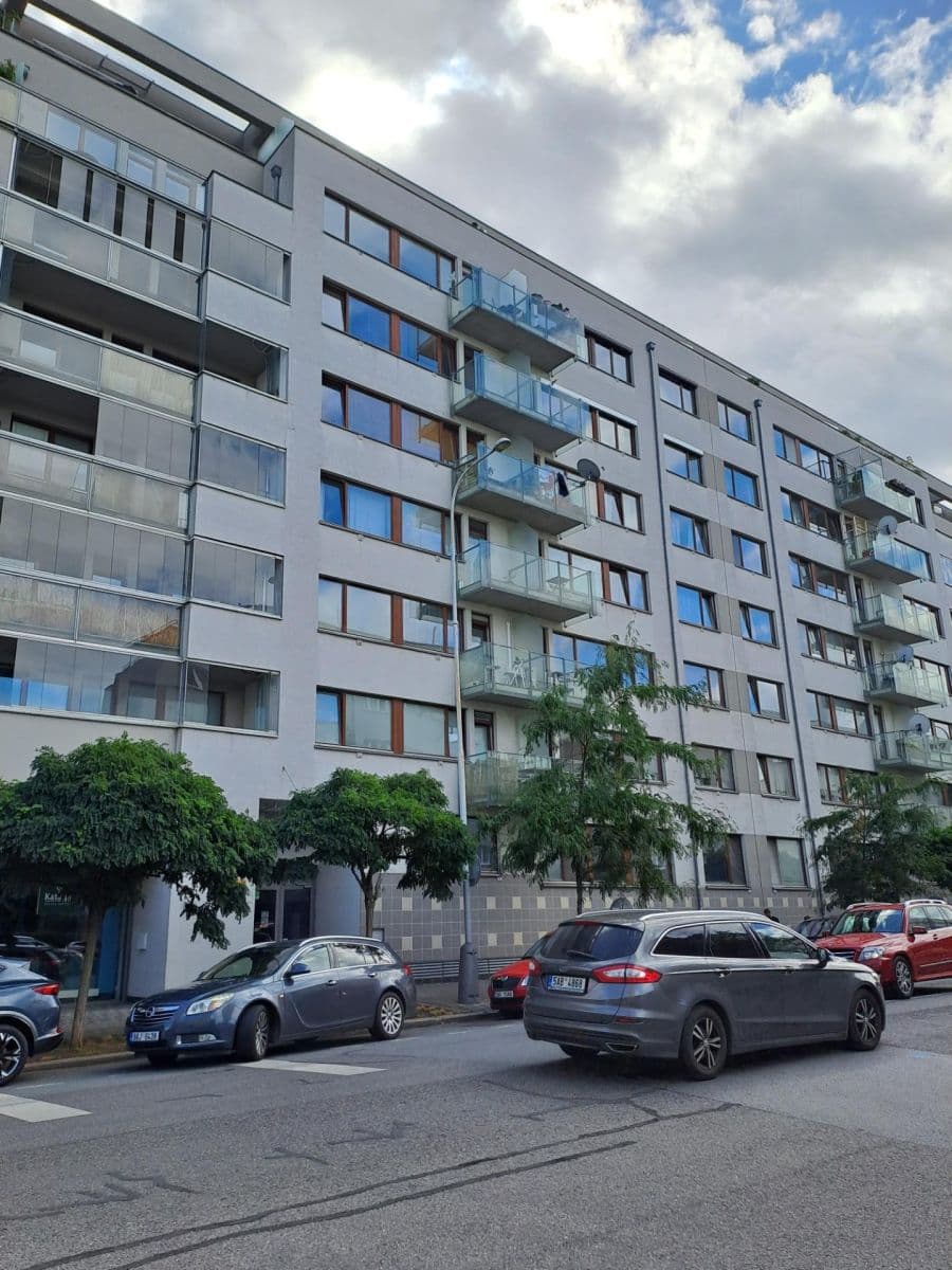 Prenájom bytu 2-izbový 54 m², Osadní, Praha, Praha Prenájom bytu 2-izbový 54 m², Osadní, Praha, Praha