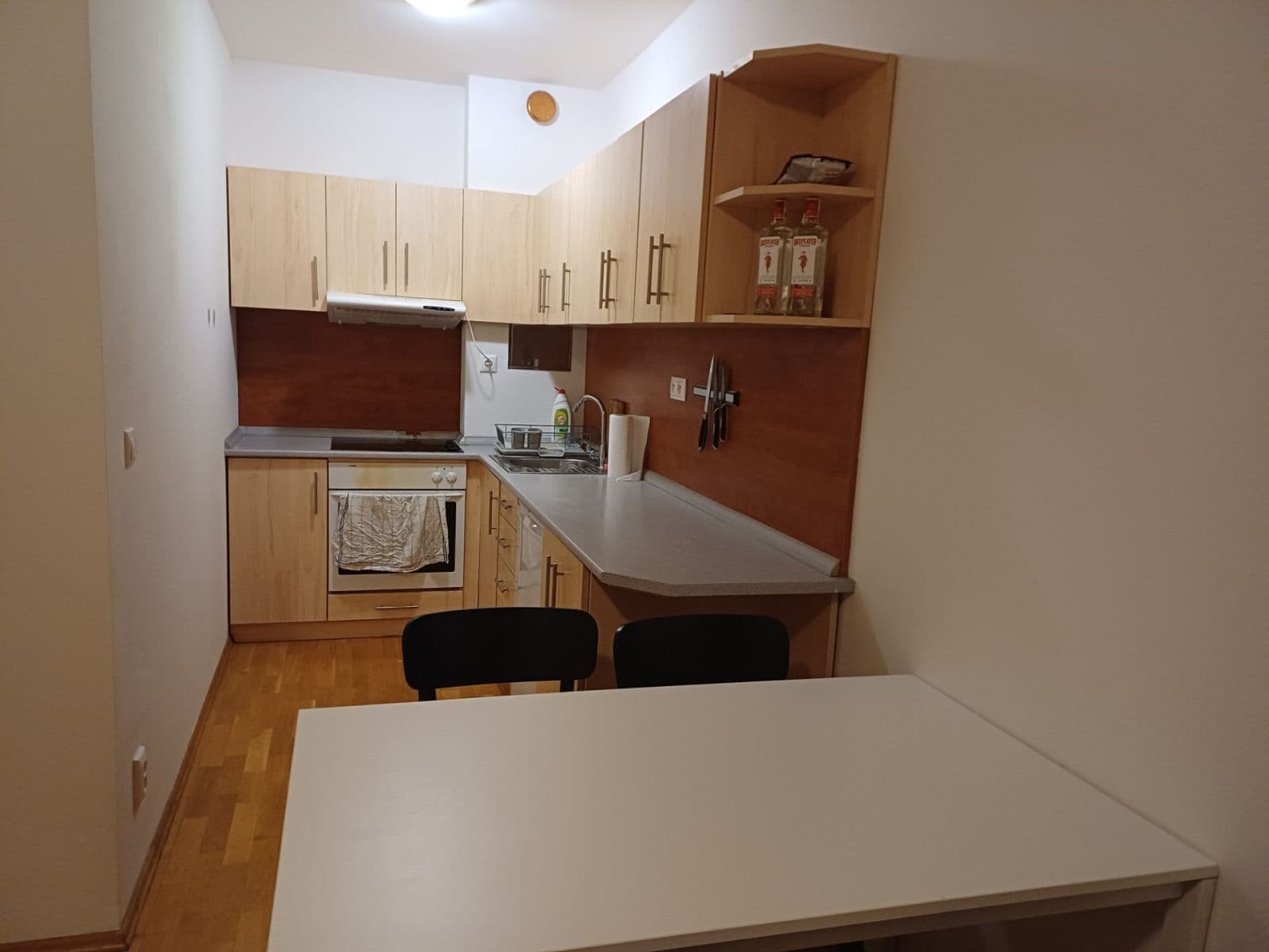 Prenájom bytu 2-izbový 54 m², Osadní, Praha, Praha Prenájom bytu 2-izbový 54 m², Osadní, Praha, Praha
