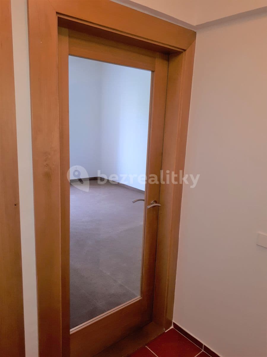 Prenájom bytu 1-izbový 43 m², U Křížku, Praha, Praha Prenájom bytu 1-izbový 43 m², U Křížku, Praha, Praha