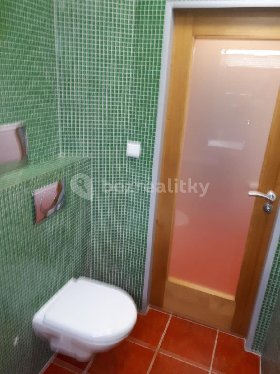 Prenájom bytu 1-izbový 43 m², U Křížku, Praha, Praha Prenájom bytu 1-izbový 43 m², U Křížku, Praha, Praha