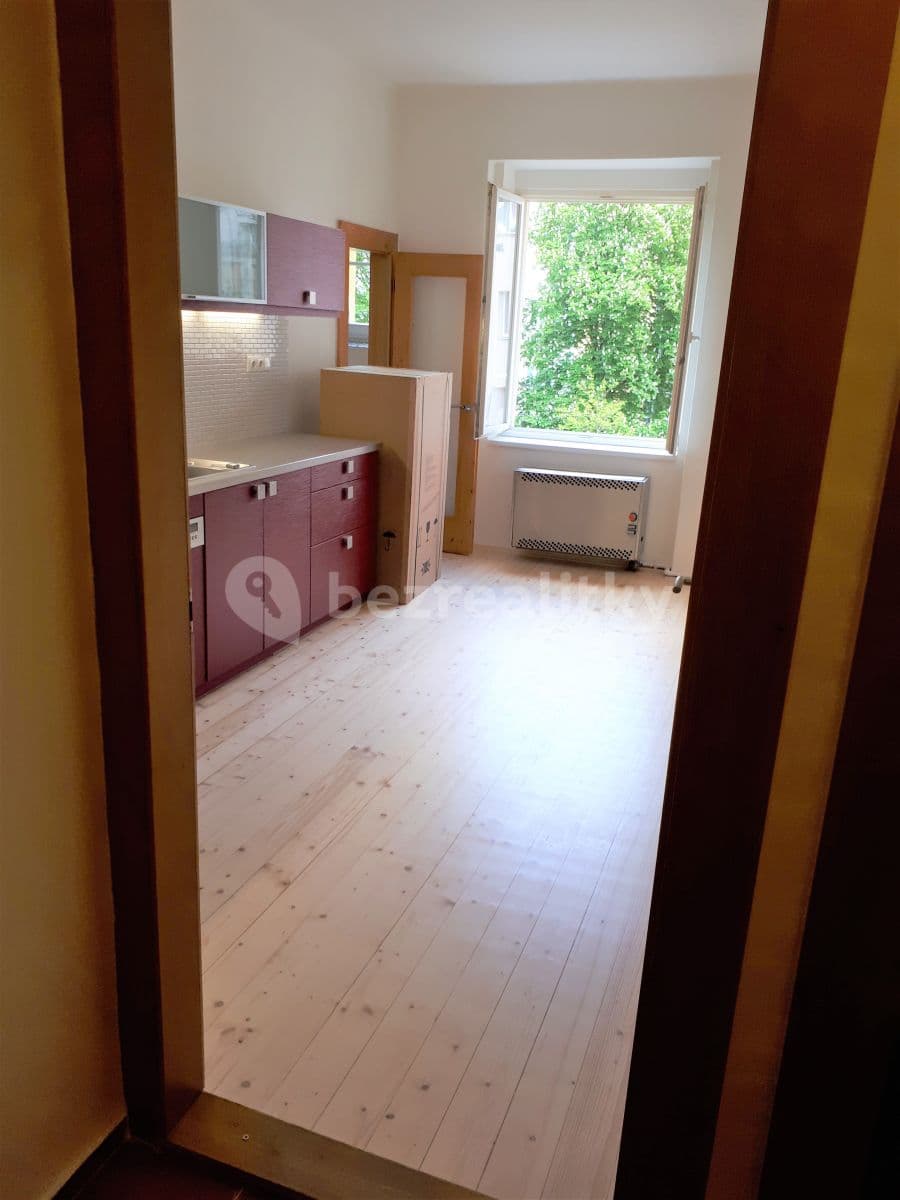 Prenájom bytu 1-izbový 43 m², U Křížku, Praha, Praha Prenájom bytu 1-izbový 43 m², U Křížku, Praha, Praha