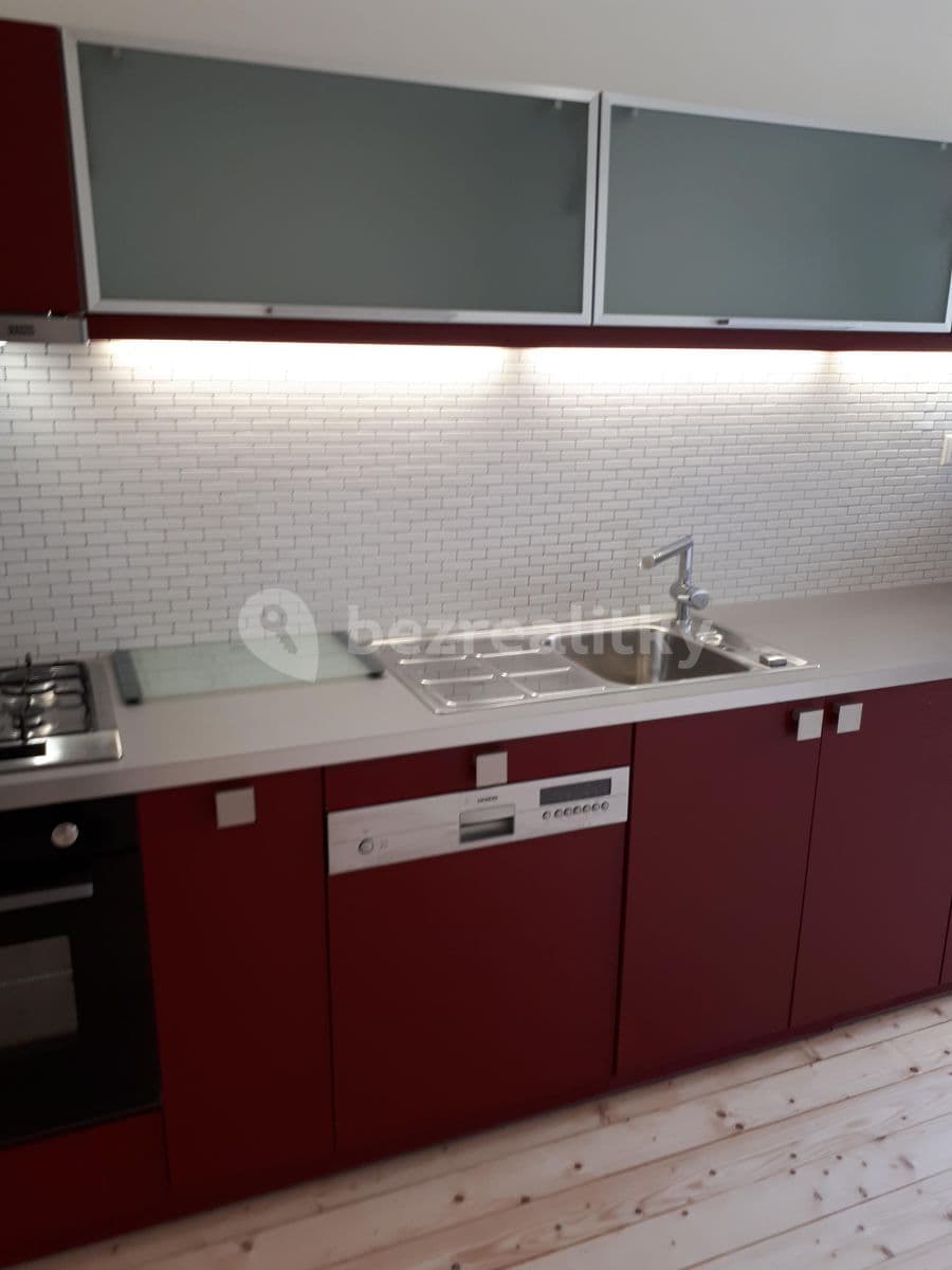 Prenájom bytu 1-izbový 43 m², U Křížku, Praha, Praha Prenájom bytu 1-izbový 43 m², U Křížku, Praha, Praha