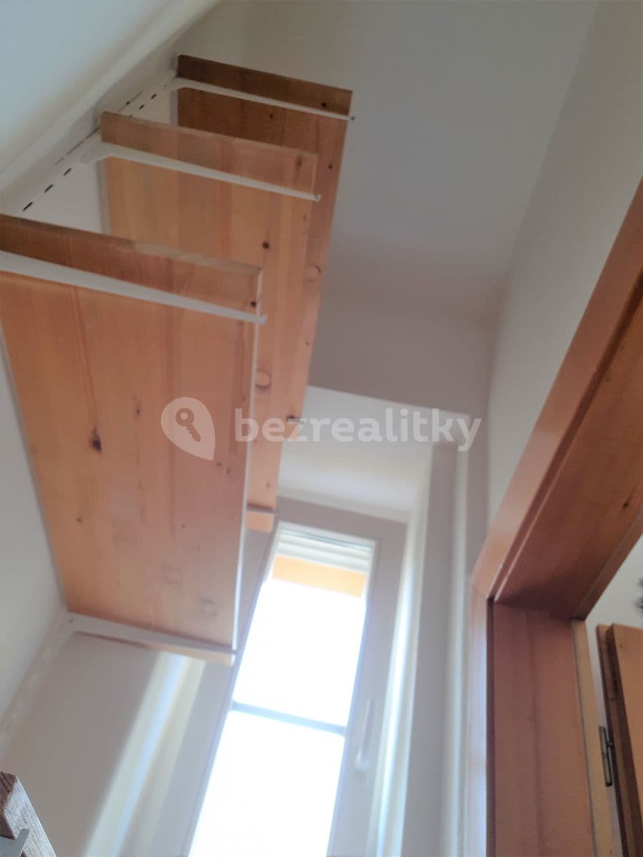 Prenájom bytu 1-izbový 43 m², U Křížku, Praha, Praha Prenájom bytu 1-izbový 43 m², U Křížku, Praha, Praha