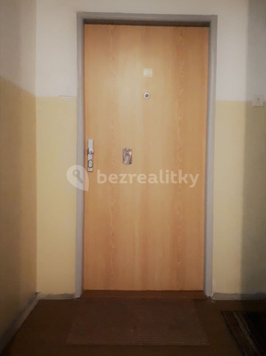 Prenájom bytu 1-izbový 43 m², U Křížku, Praha, Praha Prenájom bytu 1-izbový 43 m², U Křížku, Praha, Praha