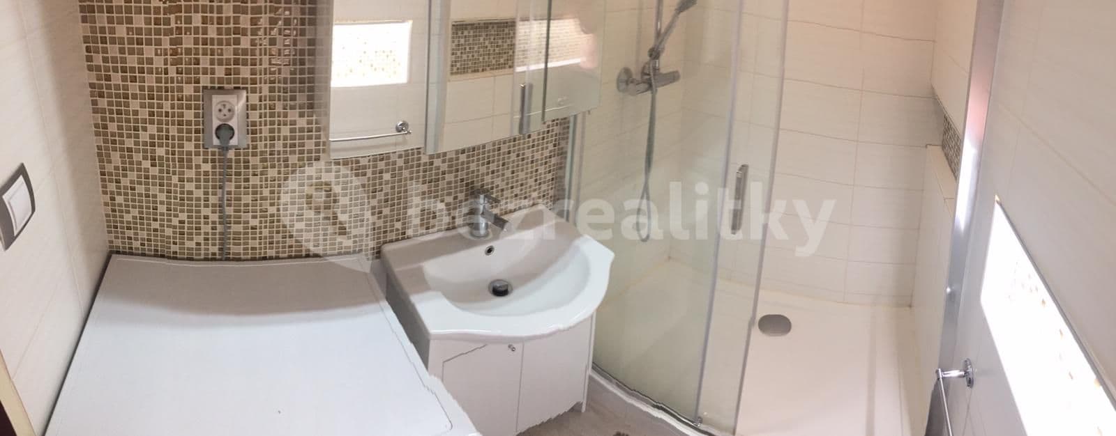 Prenájom bytu 2-izbový 40 m², Blattného, Praha, Praha Prenájom bytu 2-izbový 40 m², Blattného, Praha, Praha