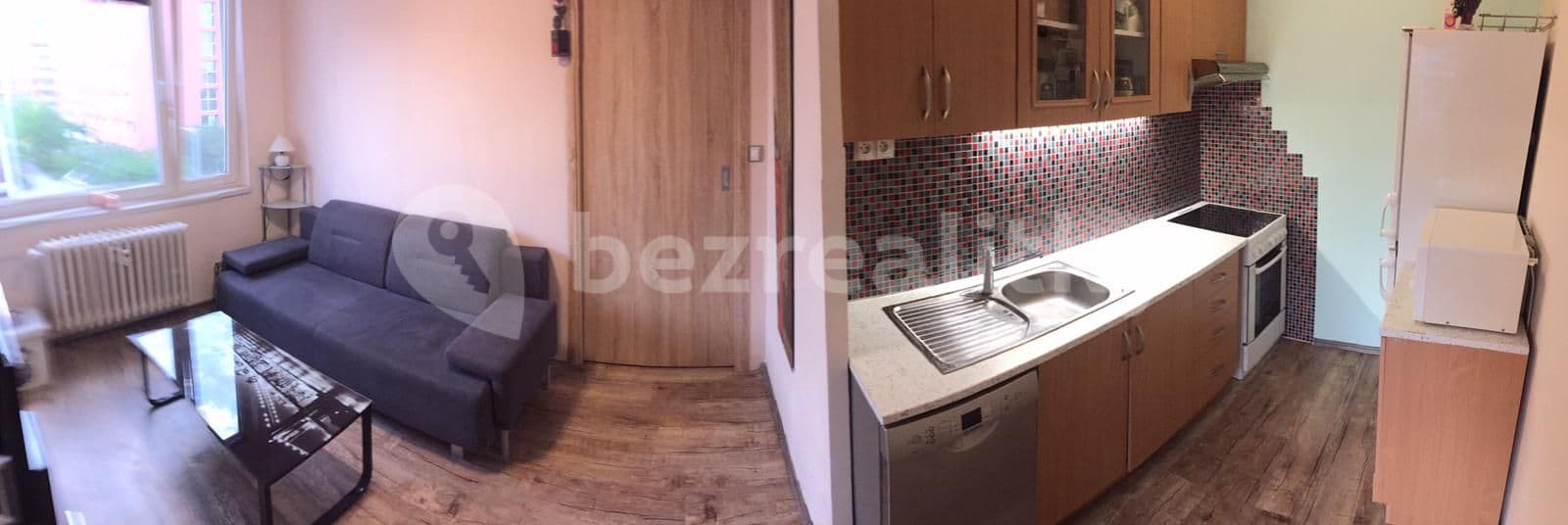 Prenájom bytu 2-izbový 40 m², Blattného, Praha, Praha Prenájom bytu 2-izbový 40 m², Blattného, Praha, Praha