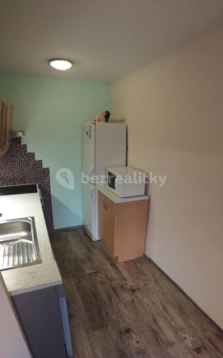 Prenájom bytu 2-izbový 40 m², Blattného, Praha, Praha Prenájom bytu 2-izbový 40 m², Blattného, Praha, Praha