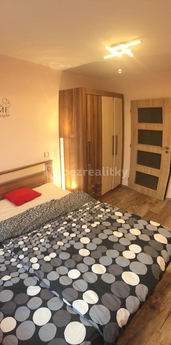 Prenájom bytu 2-izbový 40 m², Blattného, Praha, Praha Prenájom bytu 2-izbový 40 m², Blattného, Praha, Praha