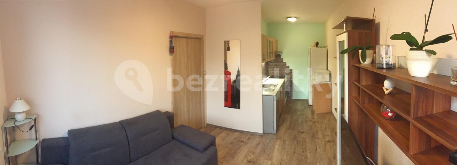 Prenájom bytu 2-izbový 40 m², Blattného, Praha, Praha Prenájom bytu 2-izbový 40 m², Blattného, Praha, Praha