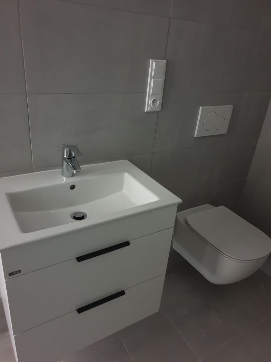 Prenájom bytu 1-izbový 28 m², Srbská, Brno, Jihomoravský kraj Prenájom bytu 1-izbový 28 m², Srbská, Brno, Jihomoravský kraj