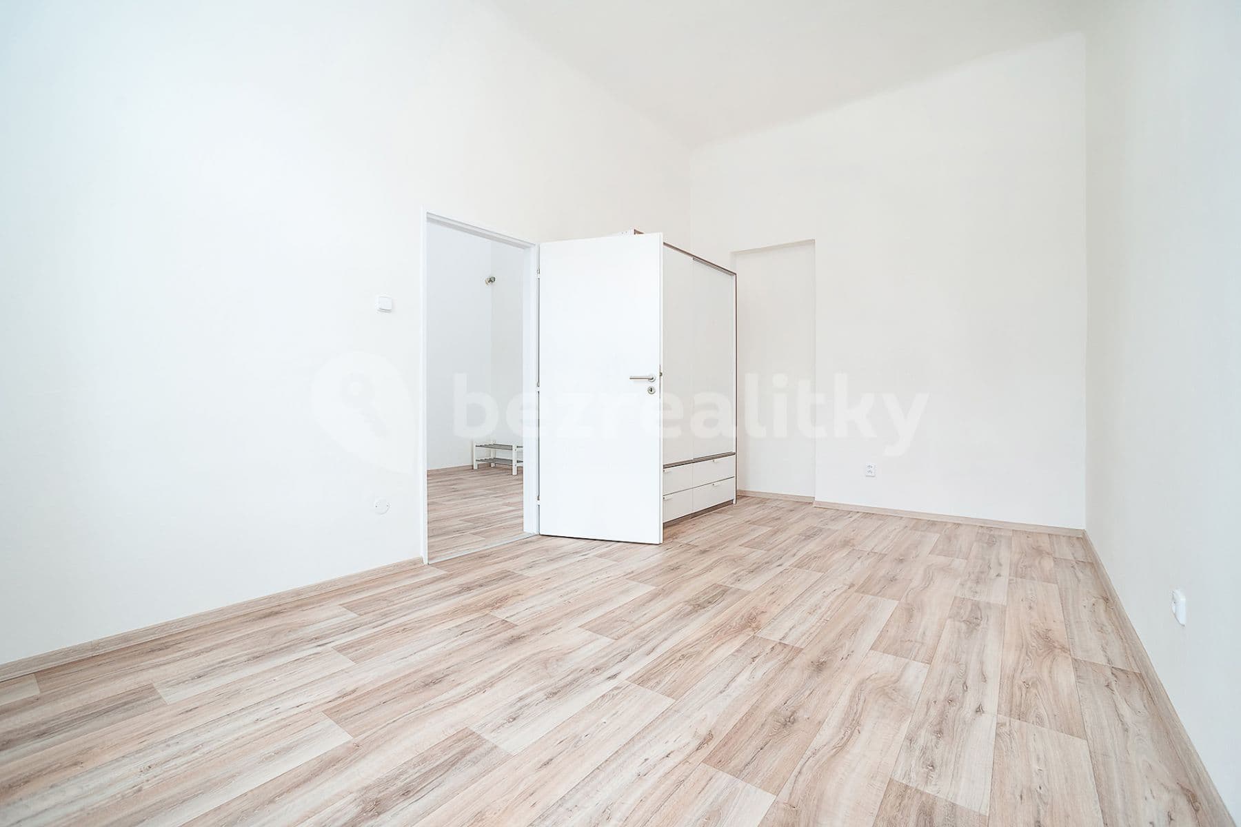 Prenájom bytu 2-izbový 36 m², Boleslavova, Praha, Praha Prenájom bytu 2-izbový 36 m², Boleslavova, Praha, Praha