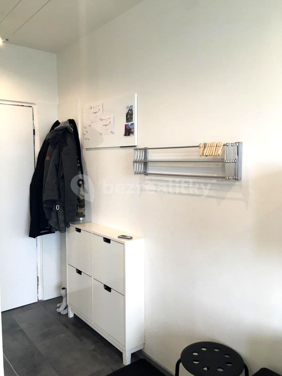 Prenájom bytu 1-izbový 31 m², Tobrucká, Praha, Praha Prenájom bytu 1-izbový 31 m², Tobrucká, Praha, Praha