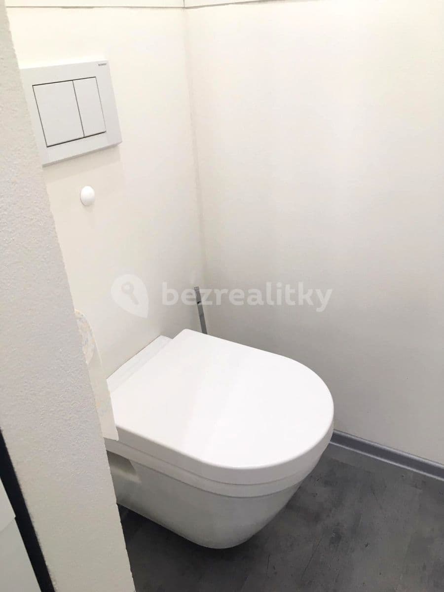 Prenájom bytu 1-izbový 31 m², Tobrucká, Praha, Praha Prenájom bytu 1-izbový 31 m², Tobrucká, Praha, Praha