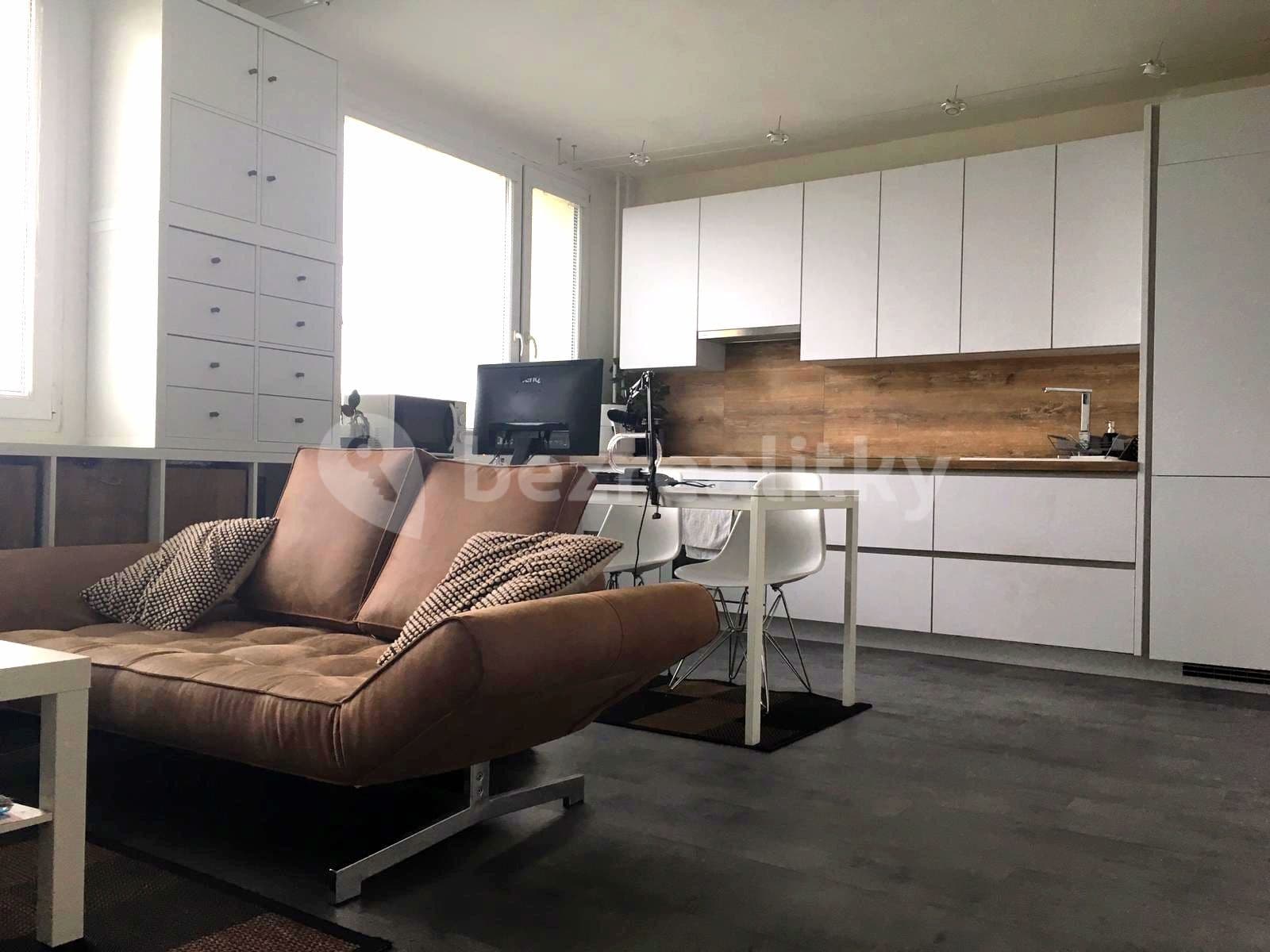 Prenájom bytu 1-izbový 31 m², Tobrucká, Praha, Praha Prenájom bytu 1-izbový 31 m², Tobrucká, Praha, Praha