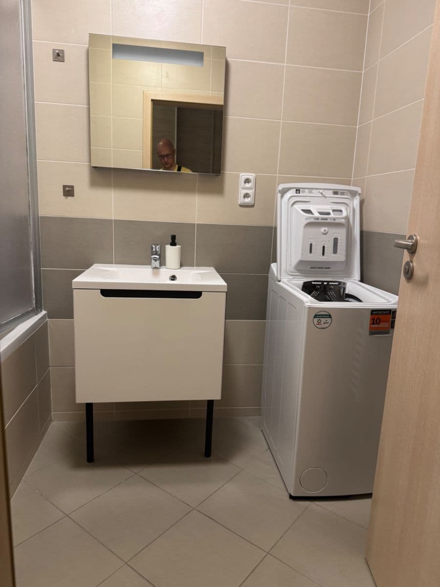Prenájom bytu 2-izbový 60 m², Božejovická, Praha, Praha Prenájom bytu 2-izbový 60 m², Božejovická, Praha, Praha